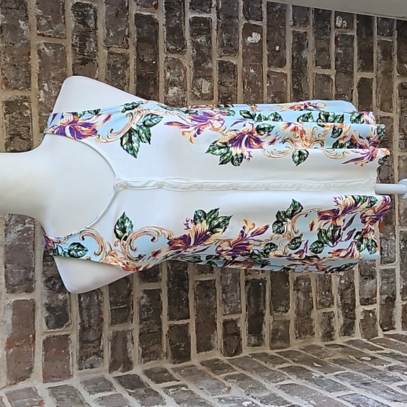 Akemi + Kin Floral Print Boho Tank Top Size XS - Picture 2 of 5